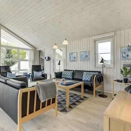 Hille - 4-3km From The Sea In Western Jutland By Interhome بيت للعطل