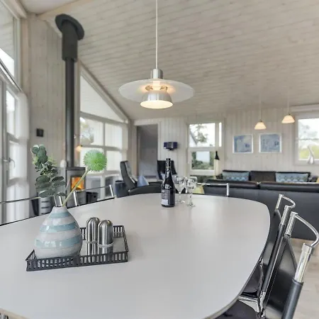 Hille - 4-3km From The Sea In Western Jutland By Interhome